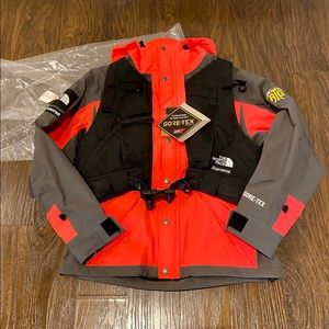 Supreme x North Face - RTG small TNF